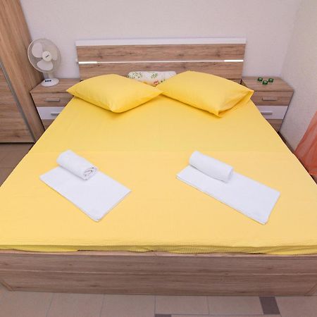 Apartment Afrika Makarska Exterior photo