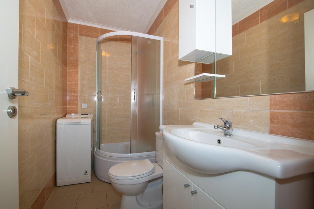Apartment Afrika Makarska Exterior photo